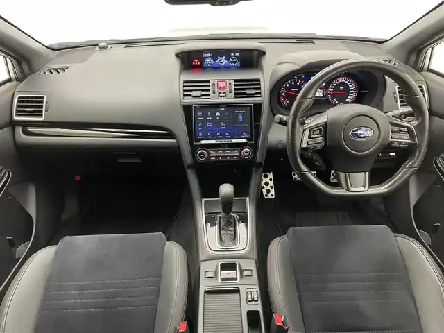 スバル ＷＲＸ Ｓ４ 2．0GT‐S アイサイト 愛知県 2018(平30)年 9.3万km アイスシルバーメタリック 社外８型ナビ　バックカメラ　シートヒーター　ＢＳＭ　ハーフレザー　パワーシート　衝突軽減　追従クルコン　パドルシフト　ＥＴＣ　ＬＥＤオートライト　純正フロアマット　フルセグＴＶ　ＢＴ　ＤＶＤ　禁煙車