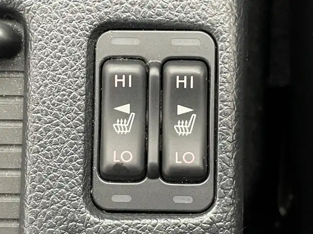 スバル ＷＲＸ Ｓ４ 2．0GT‐S アイサイト 愛知県 2018(平30)年 9.3万km アイスシルバーメタリック 社外８型ナビ　バックカメラ　シートヒーター　ＢＳＭ　ハーフレザー　パワーシート　衝突軽減　追従クルコン　パドルシフト　ＥＴＣ　ＬＥＤオートライト　純正フロアマット　フルセグＴＶ　ＢＴ　ＤＶＤ　禁煙車