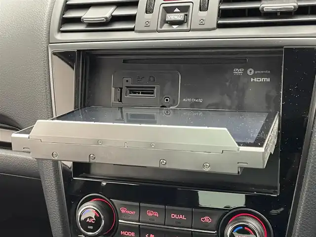 スバル ＷＲＸ Ｓ４ 2．0GT‐S アイサイト 愛知県 2018(平30)年 9.3万km アイスシルバーメタリック 社外８型ナビ　バックカメラ　シートヒーター　ＢＳＭ　ハーフレザー　パワーシート　衝突軽減　追従クルコン　パドルシフト　ＥＴＣ　ＬＥＤオートライト　純正フロアマット　フルセグＴＶ　ＢＴ　ＤＶＤ　禁煙車