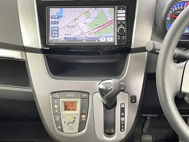 ダイハツ ムーヴ カスタム X LTD スマセレSA 千葉県 2014(平26)年 4.5万km ブライトシルバーメタリック 禁煙車/スマートアシスト/　・衝突軽減ブレーキ/　・誤発進抑制機能（前方）/　・先行発進のお知らせ/純正メモリナビ/　CD/DVD/BT/フルセグ/ETC/バックカメラ/電動格納ミラー/ドアバイザー/純正フロアマット/純正14インチアルミホイール