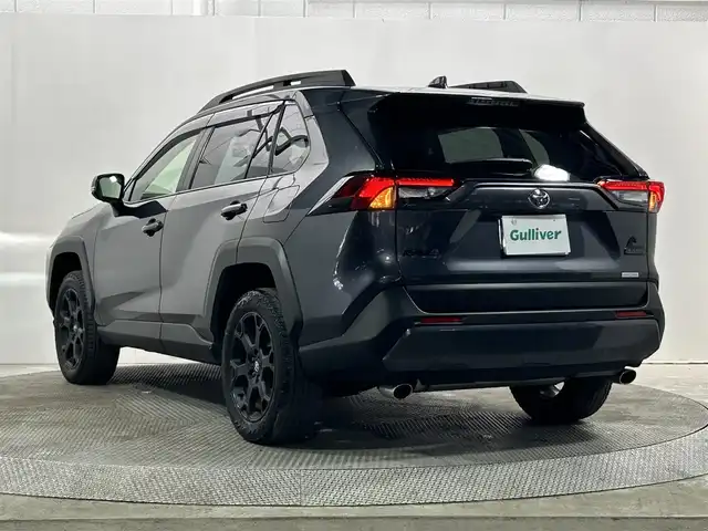 トヨタ ＲＡＶ４ アドベンチャー オフロードPKG 大阪府 2022(令4)年 2.4万km グレーメタリック 純正ディスプレイオーディオ　ナビ　全周囲カメラ　BT フルセグTV トヨタセーフティーセンス　レーダークルーズコントロール　前後ドライブレコーダー　シートヒーター　エアーシート　パワーシート　ハンドルヒーター　BSM　オートライト　LEDヘッドライト