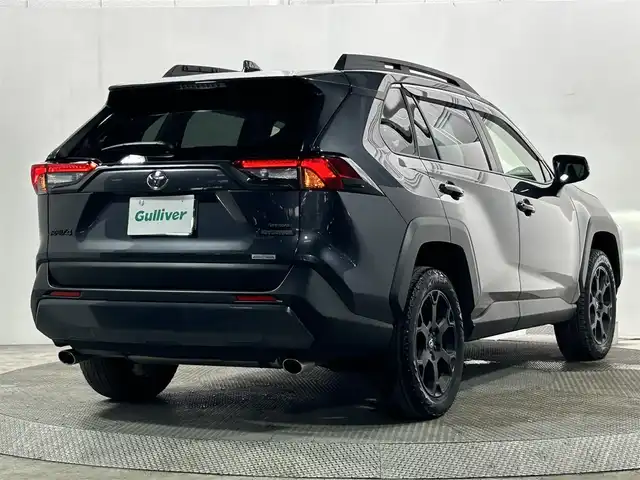 トヨタ ＲＡＶ４ アドベンチャー オフロードPKG 大阪府 2022(令4)年 2.4万km グレーメタリック 純正ディスプレイオーディオ　ナビ　全周囲カメラ　BT フルセグTV トヨタセーフティーセンス　レーダークルーズコントロール　前後ドライブレコーダー　シートヒーター　エアーシート　パワーシート　ハンドルヒーター　BSM　オートライト　LEDヘッドライト