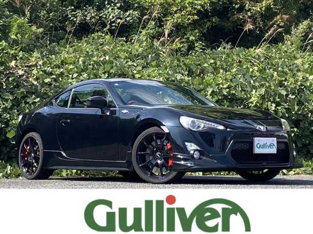 トヨタ ８６ GT 大分県 2012(平24)年 9.4万km クリスタルブラックシリカ TRDフルエアロ/TRDマフラー/社外18インチアルミホイール/純正オーディオ/スマートキー/エンジンプッシュスタート/純正HIDヘッドライト/オートライトコントロール