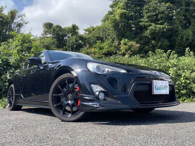トヨタ ８６ GT 大分県 2012(平24)年 9.4万km クリスタルブラックシリカ TRDフルエアロ/TRDマフラー/社外18インチアルミホイール/純正オーディオ/スマートキー/エンジンプッシュスタート/純正HIDヘッドライト/オートライトコントロール