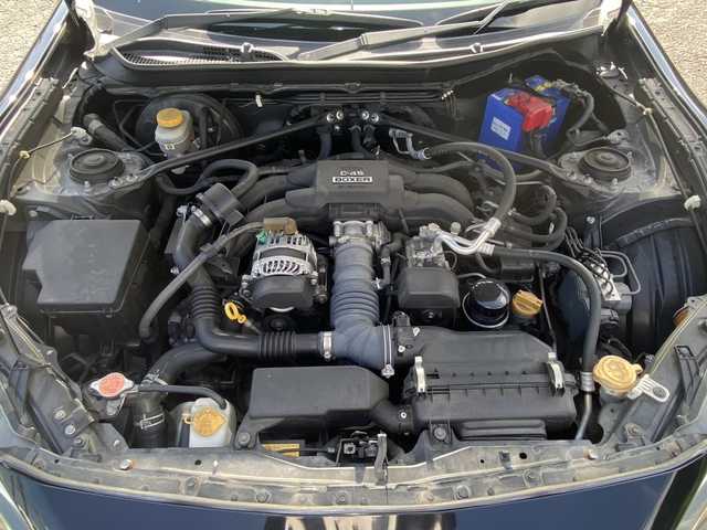 トヨタ ８６ GT 大分県 2012(平24)年 9.4万km クリスタルブラックシリカ TRDフルエアロ/TRDマフラー/社外18インチアルミホイール/純正オーディオ/スマートキー/エンジンプッシュスタート/純正HIDヘッドライト/オートライトコントロール