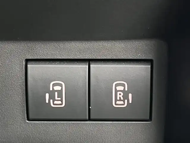 スズキ ソリオ バンディット HV MV 奈良県 2022(令4)年 2.5万km ピュアホワイトP 社外ナビ（AVIC-RL812）/（フルセグ／ＢＴ／ＣＤ／ＤＶＤ）/レーダークルーズコントロール/アラウンドビューモニター/後方コーナーセンサー/衝突軽減システム/レーンキープアシスト/両側パワースライドドア/前席シートヒーター/ヘッドアップディスプレイ/後席サンシェード/前後ドライブレコーダー（ZDR016）/ETC/純正15インチAW/スペアキーX1