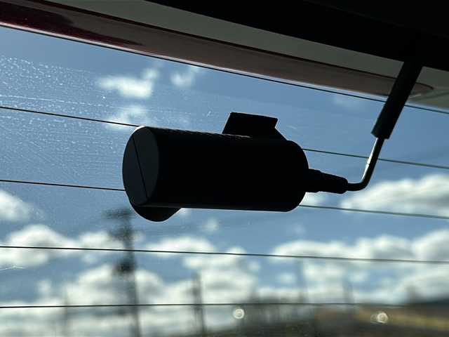 ホンダ ヴェゼル ハイブリッド Z ホンダセンシング 山形県 2018(平30)年 8.2万km プラチナホワイトパール 禁煙車/ホンダセンシング/クルーズコントロール/レーンキープアシスト/横滑り防止装置/前後ドライブレコーダー/純正ナビ/（Bluetooth/AM/FM/USB)/ステアリングスイッチ/パドルシフト/ハーフレザー/前席シートヒーター/純正フロアマット/純正ETC/スマートキー×２/オートLEDヘッドライト/電動格納ミラー/ドアバイザー