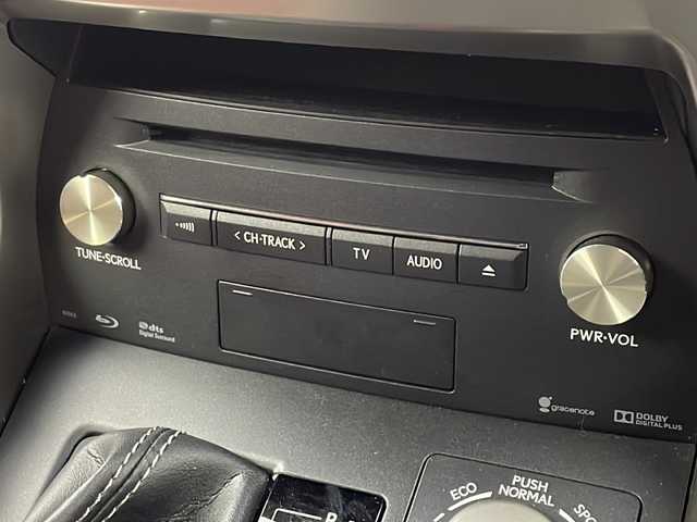 レクサス ＮＸ 200t Iパッケージ 愛知県 2016(平28)年 2.1万km ソニッククォーツ 純正ナビ/【Bluetooth/フルセグTV/USB/AM/FM/CD】/サンルーフ/三眼LEDヘッドライト/バックカメラ/衝突被害軽減ブレーキ/クルーズコントロール/パドルシフト/ステアリングヒーター/レザーシート/ポジションメモリーシート/前席パワーシート/前席シートヒーター/ドライブレコーダー/ETC/TVキャンセラー/プッシュスタート/スペアキー/電動格納ミラー/純正18インチアルミホイール/オートライト