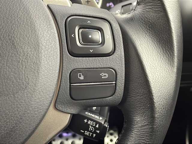 レクサス ＮＸ 200t Iパッケージ 愛知県 2016(平28)年 2.1万km ソニッククォーツ 純正ナビ/【Bluetooth/フルセグTV/USB/AM/FM/CD】/サンルーフ/三眼LEDヘッドライト/バックカメラ/衝突被害軽減ブレーキ/クルーズコントロール/パドルシフト/ステアリングヒーター/レザーシート/ポジションメモリーシート/前席パワーシート/前席シートヒーター/ドライブレコーダー/ETC/TVキャンセラー/プッシュスタート/スペアキー/電動格納ミラー/純正18インチアルミホイール/オートライト