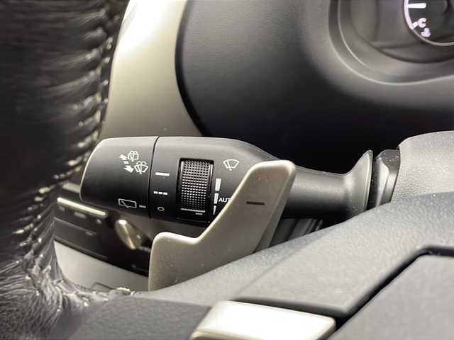 レクサス ＮＸ 200t Iパッケージ 愛知県 2016(平28)年 2.1万km ソニッククォーツ 純正ナビ/【Bluetooth/フルセグTV/USB/AM/FM/CD】/サンルーフ/三眼LEDヘッドライト/バックカメラ/衝突被害軽減ブレーキ/クルーズコントロール/パドルシフト/ステアリングヒーター/レザーシート/ポジションメモリーシート/前席パワーシート/前席シートヒーター/ドライブレコーダー/ETC/TVキャンセラー/プッシュスタート/スペアキー/電動格納ミラー/純正18インチアルミホイール/オートライト