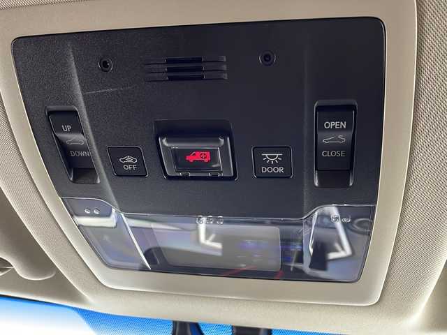 レクサス ＮＸ 200t Iパッケージ 愛知県 2016(平28)年 2.1万km ソニッククォーツ 純正ナビ/【Bluetooth/フルセグTV/USB/AM/FM/CD】/サンルーフ/三眼LEDヘッドライト/バックカメラ/衝突被害軽減ブレーキ/クルーズコントロール/パドルシフト/ステアリングヒーター/レザーシート/ポジションメモリーシート/前席パワーシート/前席シートヒーター/ドライブレコーダー/ETC/TVキャンセラー/プッシュスタート/スペアキー/電動格納ミラー/純正18インチアルミホイール/オートライト