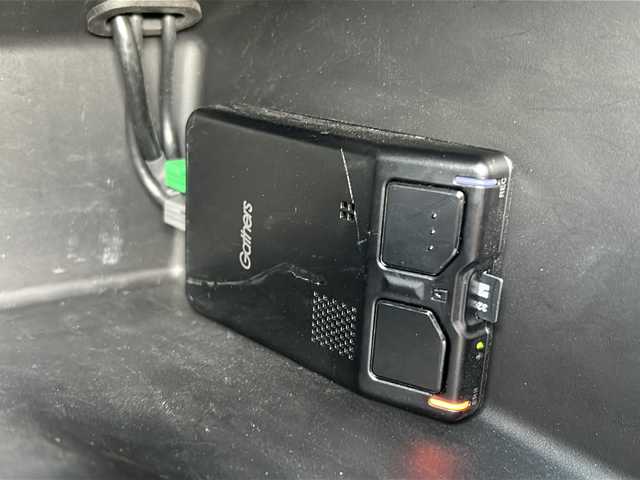 ホンダ フリード ハイブリット G ホンダセンシング 広島県 2020(令2)年 6.2万km ミッドナイトブルービームM 禁煙車/ワンオーナー/ホンダセンシング/・衝突軽減ブレーキ〈CMBS〉/・誤発進抑制機能/・ACC〈アダプティブ・クルーズ・コントロール〉/・LKAS〈車線維持支援システム〉/・行者事故低減ステアリング/・路外逸脱抑制機能/・先行車発進お知らせ機能/・標識認識機能/Cパッケージ/Sパッケージ/・本革巻ステアリングホイール/・コンビシート&専用インテリア/・15インチアルミホイール/・シートバックアッパーポケット/コンフォートビューパッケージ/純正９型ナビ(VXM-207VFNi)/・フルセグTV/CD/DVD/Bluetooth/SD/バックカメラ/両側パワースライドドア/ステアリングスイッチ/オートライト/LEDヘッドライト＋アクティブコーナリングライト/ハーフレザー/シートヒーター/スマートキー/プッシュスタート/純正ドライブレコーダー（DRH-204VD）/ETC/純正ドアバイザー/W+サイド+カーテンエアバック