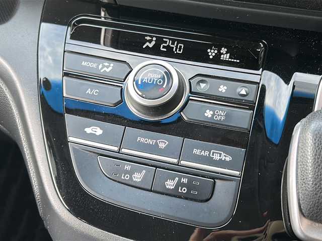 ホンダ フリード ハイブリット G ホンダセンシング 広島県 2020(令2)年 6.2万km ミッドナイトブルービームM 禁煙車/ワンオーナー/ホンダセンシング/・衝突軽減ブレーキ〈CMBS〉/・誤発進抑制機能/・ACC〈アダプティブ・クルーズ・コントロール〉/・LKAS〈車線維持支援システム〉/・行者事故低減ステアリング/・路外逸脱抑制機能/・先行車発進お知らせ機能/・標識認識機能/Cパッケージ/Sパッケージ/・本革巻ステアリングホイール/・コンビシート&専用インテリア/・15インチアルミホイール/・シートバックアッパーポケット/コンフォートビューパッケージ/純正９型ナビ(VXM-207VFNi)/・フルセグTV/CD/DVD/Bluetooth/SD/バックカメラ/両側パワースライドドア/ステアリングスイッチ/オートライト/LEDヘッドライト＋アクティブコーナリングライト/ハーフレザー/シートヒーター/スマートキー/プッシュスタート/純正ドライブレコーダー（DRH-204VD）/ETC/純正ドアバイザー/W+サイド+カーテンエアバック