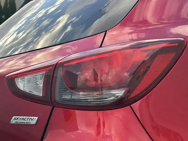 マツダ デミオ 15Sツーリング 山形県 2018(平30)年 4.3万km ソウルレッドクリスタルM ４WD/純正ナビ/FM/AM/Bluetooth/スマートシティブレーキサポート/BSMシステム/車線逸脱防止装置/横滑り防止装置/バックカメラ/AUTOライト/スペアキー/スマートキー/ダブルエアバック/冬タイヤ積載　WZ-1/取扱説明書/保証書