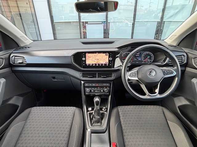 フォルクスワーゲン Ｔ－クロス TSI 1st 宮城県 2020(令2)年 4.8万km 赤 登録時走行距離47160km/純正SDナビ/CD/DVD/Bluetooth/レーンキープ/追従クルーズコントロール/置くだけ充電/ETC/バックカメラ/ステアリングリモコン/アイドリングストップ/コーナーセンサー/LEDヘッドライト/電動格納ミラー/衝突軽減ブレーキ/ルーフレール