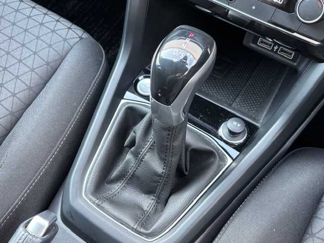 フォルクスワーゲン Ｔ－クロス TSI 1st 宮城県 2020(令2)年 4.8万km 赤 登録時走行距離47160km/純正SDナビ/CD/DVD/Bluetooth/レーンキープ/追従クルーズコントロール/置くだけ充電/ETC/バックカメラ/ステアリングリモコン/アイドリングストップ/コーナーセンサー/LEDヘッドライト/電動格納ミラー/衝突軽減ブレーキ/ルーフレール