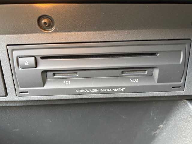 フォルクスワーゲン Ｔ－クロス TSI 1st 宮城県 2020(令2)年 4.8万km 赤 登録時走行距離47160km/純正SDナビ/CD/DVD/Bluetooth/レーンキープ/追従クルーズコントロール/置くだけ充電/ETC/バックカメラ/ステアリングリモコン/アイドリングストップ/コーナーセンサー/LEDヘッドライト/電動格納ミラー/衝突軽減ブレーキ/ルーフレール