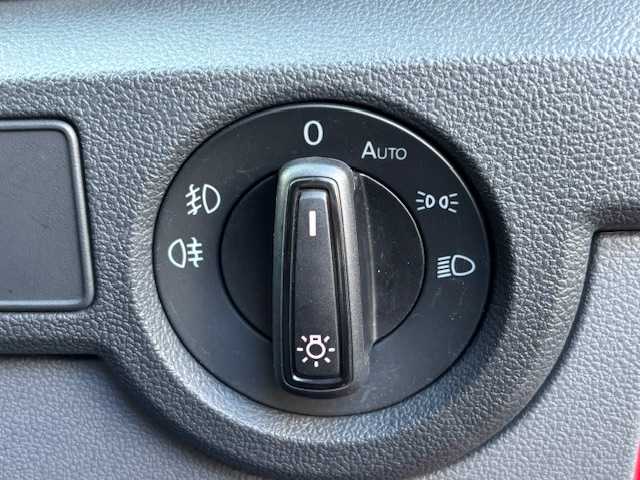 フォルクスワーゲン Ｔ－クロス TSI 1st 宮城県 2020(令2)年 4.8万km 赤 登録時走行距離47160km/純正SDナビ/CD/DVD/Bluetooth/レーンキープ/追従クルーズコントロール/置くだけ充電/ETC/バックカメラ/ステアリングリモコン/アイドリングストップ/コーナーセンサー/LEDヘッドライト/電動格納ミラー/衝突軽減ブレーキ/ルーフレール