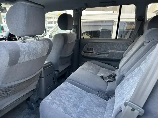 トヨタ ランドクルーザー プラド TX－LTD ワイド 福岡県 2001(平13)年 13.9万km ホワイト/シルバーM 社外ナビ【カロッツェリア　AVIC-MRZ09】　/　フルセグＴＶ・Ｂｌｕｅｔｏｏｔｈ・ラジオ・ＣＤ　/3列シート/背面タイヤ/ドアバイザー/純正フロアマット　/電動パワーアンテナ　/ルーフレール　/純正アルミホイール　/パワーステアリング　/パワーウィンドウ/リモコンキー/スペアキー2本/運転席・助手席エアバッグ/取扱説明書