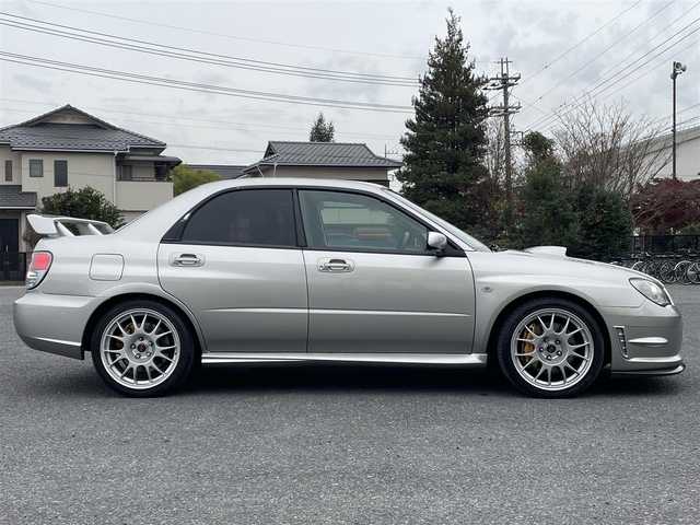 スバル インプレッサ ＷＲＸ S204 千葉県 2006(平18)年 4.5万km クリスタルグレーメタリック 色コード:48W（クリスタルグレーメタリック）/純正BBS18インチAW/純正カーボンフロントスポイラー/純正チタンマフラー/純正ドライカーボン製レカロシート/純正ブレンボ/HID/社外HDDナビ/フルセグTV