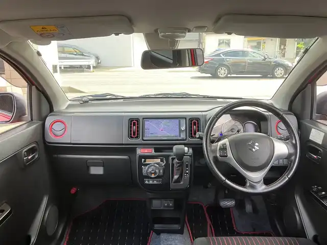 スズキ アルト ターボRS 埼玉県 2015(平27)年 4.9万km ピュアレッド 社外ナビオーディオ（Carrozzeria）/型番：AVIC-ZH0099W/（フルセグTV/BT/DVD/CD/FM/AM）/純正15インチAW付きサマータイヤあり/AW:ENKEI/タイヤ：ブリジストン POTENZA/パドルシフト/ステアリングリモコン/バックカメラ/シートヒーター/衝突被害軽減ブレーキ/アイドリングストップ/横滑り防止機能/プッシュスタート/スマートキー（スペアキーあり）/ストラットタワーバー/KYBショックアブソーバー/フォグライト/ドアバイザー/電動格納ミラー/車両・ナビ取説あり