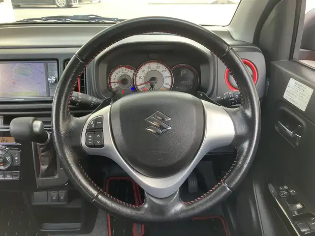 スズキ アルト ターボRS 埼玉県 2015(平27)年 4.9万km ピュアレッド 社外ナビオーディオ（Carrozzeria）/型番：AVIC-ZH0099W/（フルセグTV/BT/DVD/CD/FM/AM）/純正15インチAW付きサマータイヤあり/AW:ENKEI/タイヤ：ブリジストン POTENZA/パドルシフト/ステアリングリモコン/バックカメラ/シートヒーター/衝突被害軽減ブレーキ/アイドリングストップ/横滑り防止機能/プッシュスタート/スマートキー（スペアキーあり）/ストラットタワーバー/KYBショックアブソーバー/フォグライト/ドアバイザー/電動格納ミラー/車両・ナビ取説あり