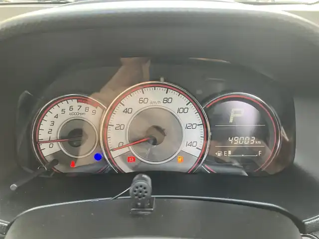 スズキ アルト ターボRS 埼玉県 2015(平27)年 4.9万km ピュアレッド 社外ナビオーディオ（Carrozzeria）/型番：AVIC-ZH0099W/（フルセグTV/BT/DVD/CD/FM/AM）/純正15インチAW付きサマータイヤあり/AW:ENKEI/タイヤ：ブリジストン POTENZA/パドルシフト/ステアリングリモコン/バックカメラ/シートヒーター/衝突被害軽減ブレーキ/アイドリングストップ/横滑り防止機能/プッシュスタート/スマートキー（スペアキーあり）/ストラットタワーバー/KYBショックアブソーバー/フォグライト/ドアバイザー/電動格納ミラー/車両・ナビ取説あり