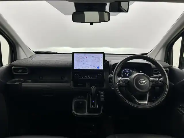 トヨタ シエンタ ハイブリッド Z 群馬県 2023(令5)年 4.9万km ホワイトパールクリスタルシャイン 10.5インチディスプレイオーディオplus/・バックカメラ/Miracast/USB/Bluetooth/フルセグTV/CD/DVDデッキ/アクセサリーコンセント（AC100V）/＝＝＝＝＝＝＝＝＝＝＝＝＝＝＝＝＝＝＝/トヨタセーフティセンス/・プリクラッシュセーフティ/・レーントレーシングアシスト/・レーンディパーチャーアラート/・レーダークルーズコントロール（全車追従機能付）/・アダブティブハイビーム/・オートマチックハイビーム/・ロードサインアシスト/・ドライバー異常時対応システム/・プロアクティブドライビングアシスト/・発進遅れ告知機能/両側パワースライドドア/純正ドライブレコーダー/ビルトインETC/ステアリングスイッチ/純正マット