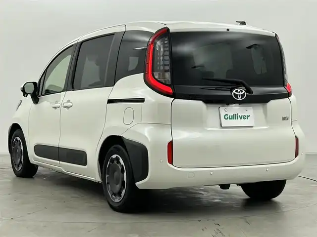 トヨタ シエンタ ハイブリッド Z 群馬県 2023(令5)年 4.9万km ホワイトパールクリスタルシャイン 10.5インチディスプレイオーディオplus/・バックカメラ/Miracast/USB/Bluetooth/フルセグTV/CD/DVDデッキ/アクセサリーコンセント（AC100V）/＝＝＝＝＝＝＝＝＝＝＝＝＝＝＝＝＝＝＝/トヨタセーフティセンス/・プリクラッシュセーフティ/・レーントレーシングアシスト/・レーンディパーチャーアラート/・レーダークルーズコントロール（全車追従機能付）/・アダブティブハイビーム/・オートマチックハイビーム/・ロードサインアシスト/・ドライバー異常時対応システム/・プロアクティブドライビングアシスト/・発進遅れ告知機能/両側パワースライドドア/純正ドライブレコーダー/ビルトインETC/ステアリングスイッチ/純正マット