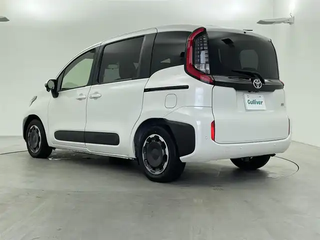 トヨタ シエンタ ハイブリッド Z 福井県 2023(令5)年 4.9万km ホワイトパールクリスタルシャイン 10.5インチディスプレイオーディオplus/・バックカメラ/Miracast/USB/Bluetooth/フルセグTV/CD/DVDデッキ/アクセサリーコンセント（AC100V）/＝＝＝＝＝＝＝＝＝＝＝＝＝＝＝＝＝＝＝/トヨタセーフティセンス/・プリクラッシュセーフティ/・レーントレーシングアシスト/・レーンディパーチャーアラート/・レーダークルーズコントロール（全車追従機能付）/・アダブティブハイビーム/・オートマチックハイビーム/・ロードサインアシスト/・ドライバー異常時対応システム/・プロアクティブドライビングアシスト/・発進遅れ告知機能/両側パワースライドドア/純正ドライブレコーダー/ビルトインETC/ステアリングスイッチ/純正マット