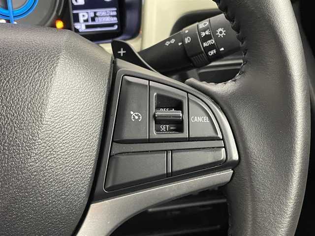 スズキ クロスビー HYBRID MZ 埼玉県 2018(平30)年 2万km キャラバンアイボリーパールメタリック/ホワイト 2トーンルーフ 社外8型ナビ/フルセグ/衝突被害軽減ブレーキ/車線逸脱抑制装置/クルーズコントロール/オートマチックハイビーム/クリアランスソナー/ETC/シートヒーター/純正16インチAW/LEDヘッドライト/スマートキー