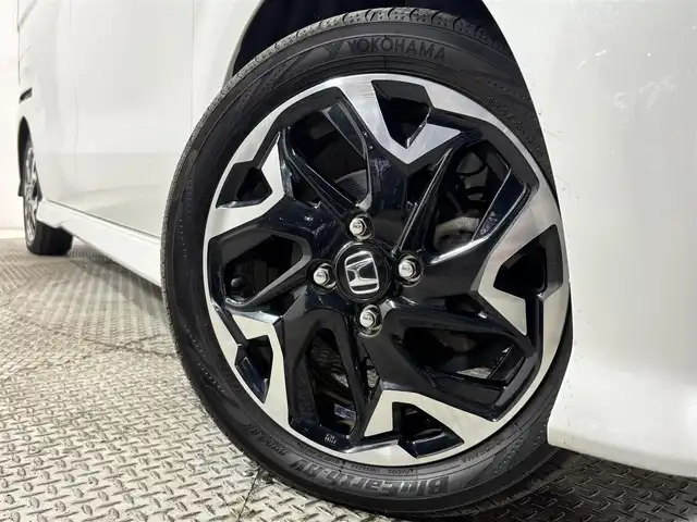 ホンダ Ｎ ＢＯＸ カスタム G L ターボ ホンダセンシング 大阪府 2019(令1)年 3.6万km プラチナホワイトパール 純正ナビ(フルセグ/DVD再生/Bluetooth) バックカメラ ETC 両側パワースライドドア ハーフレザー シートヒーター 衝突軽減 レーダークルコン レーンアシスト スマートキー Pスタート