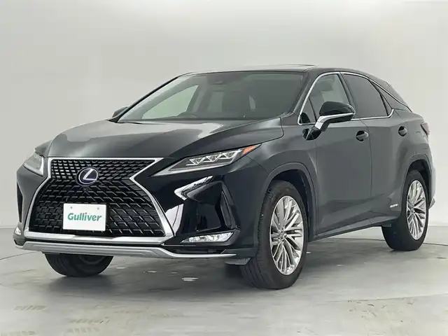 レクサス ＲＸ 450h バージョンL 群馬県 2020(令2)年 5.4万km ブラック ムーンルーフ/おくだけ充電/――――――――/三眼LEDヘッドライト/純正12.3インチナビ/（フルセグTV/Bluetooth/SD/CD/DVD/Miracast/USB）/パノラミックビューモニター/ステアリングヒーター/純正ビルトインETC2.0/前席/後席左右シートヒーター/前席シートベンチレーション/前席パワーシート/レクサスセーフティシステムプラス/・プリクラッシュセーフティ/・レーントレーシングアシスト/・オートマチックハイビーム/・レーダークルーズコントロール/・ロードサインアシスト/・先行車発進告知機能/パーキングサポートブレーキ/ブラインドスポットモニター