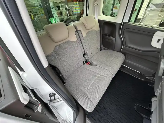 ホンダ Ｎ ＢＯＸ L 愛媛県 2023(令5)年 1.1万km プラチナホワイトパール Strada7型ナビ(BT/フルセグTV)/バックカメラ/片側電動スライドドア/ホンダセンシング/アダプティブクルーズコントロール/バックソナー/前後ドライブレコーダー/前席シートヒーター/LEDヘッドライト/オートライト/オートマチックハイビーム/アイドリングストップ/電動パーキングブレーキ/ステアリングリモコン/電格ミラー/後席サンシェイド/シガーソケット/純正ホイールキャップ/現状サマー(鉄)(155/65/R14)/DUNLOP ENASAVE EC300