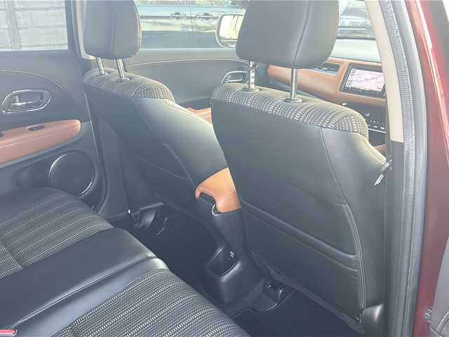 ホンダ ヴェゼル ハイブリッド Z 長野県 2014(平26)年 10.4万km プレミアムディープロッソパール (株)IDOMが運営する【じしゃロン長野店】の自社ローン専用車両になります。こちらは現金またはオートローンご利用時の価格です。自社ローンご希望の方は別途その旨お申付け下さい/純正ナビ/Bluetooth/バックカメラ/フルセグテレビ/ETC/シートヒーター/純正ホイール