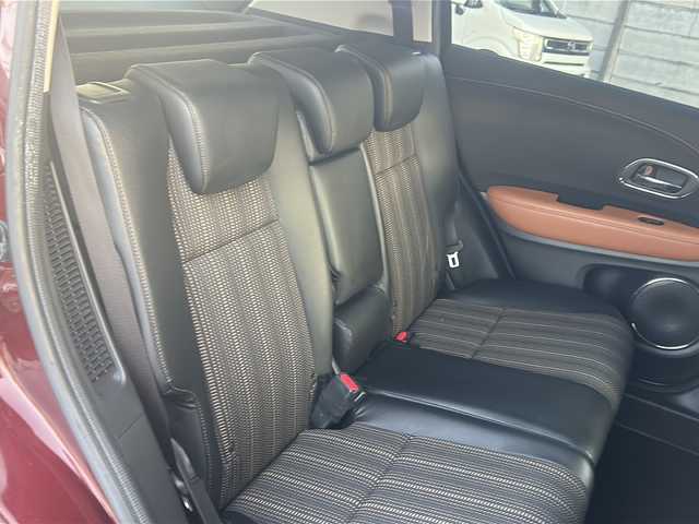 ホンダ ヴェゼル ハイブリッド Z 長野県 2014(平26)年 10.4万km プレミアムディープロッソパール (株)IDOMが運営する【じしゃロン長野店】の自社ローン専用車両になります。こちらは現金またはオートローンご利用時の価格です。自社ローンご希望の方は別途その旨お申付け下さい/純正ナビ/Bluetooth/バックカメラ/フルセグテレビ/ETC/シートヒーター/純正ホイール