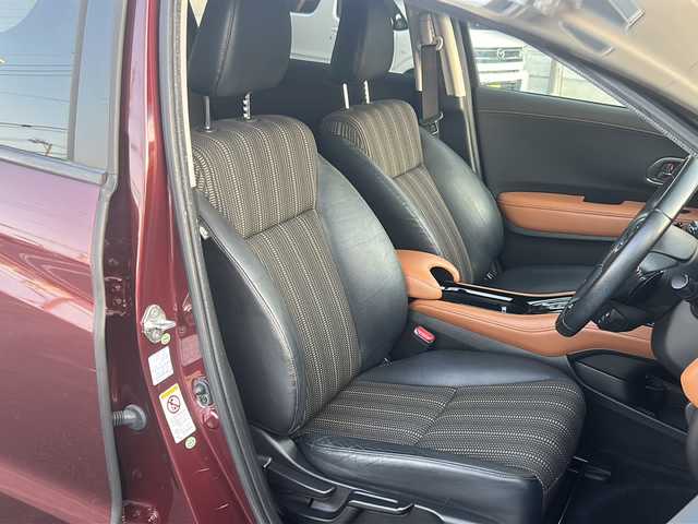 ホンダ ヴェゼル ハイブリッド Z 長野県 2014(平26)年 10.4万km プレミアムディープロッソパール (株)IDOMが運営する【じしゃロン長野店】の自社ローン専用車両になります。こちらは現金またはオートローンご利用時の価格です。自社ローンご希望の方は別途その旨お申付け下さい/純正ナビ/Bluetooth/バックカメラ/フルセグテレビ/ETC/シートヒーター/純正ホイール