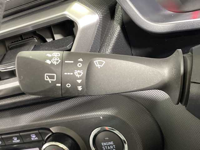 トヨタ ライズ Z 神奈川県 2022(令4)年 1.8万km ブラックマイカメタリック 社外SDナビ【CN-HE01WD】/AM/FM フルセグ Bluetooth　CD　DVD USB/バックカメラ/全車速追従機能付アダプティブクルーズコントロール/前席シートヒーター/前後ドライブレコーダー/ビルトインETC/スマートキー/スペアキー/スマートアシスト/純正LEDヘッドライト/フォグライト/オートライト/アダプティブドライビングハイビーム/純正17インチアルミホイール付きサマータイヤ/レーンキープコントロール/衝突回避支援ブレーキ/ビークルスタビリティコントロール/前後コーナーセンサー/盗難防止装置/アイドリングストップ