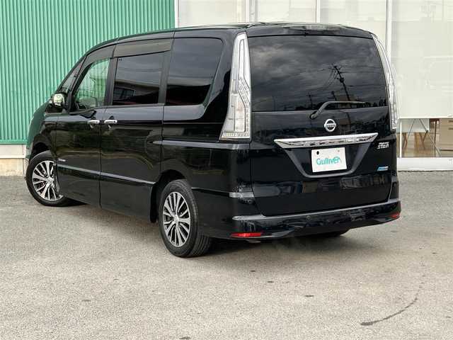 日産 セレナ ハイウェイS S HV Aセーフ 福岡県 2014(平26)年 9.8万km ダイヤモンドブラック 衝突軽減ブレーキ/クルーズコントロール/純正HDDナビ/Bluetoothオーディオ/USB接続/アラウンドビューモニター/フルセグTV/ビルトインETC/後席モニター/前方ドライブレコーダー/両側パワースライドドア/純正フロアマット/純正アルミホイール/LEDヘッドライト/レーンキープアシスト