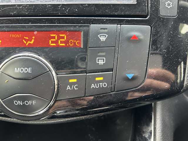 日産 セレナ ハイウェイS S HV Aセーフ 福岡県 2014(平26)年 9.8万km ダイヤモンドブラック 衝突軽減ブレーキ/クルーズコントロール/純正HDDナビ/Bluetoothオーディオ/USB接続/アラウンドビューモニター/フルセグTV/ビルトインETC/後席モニター/前方ドライブレコーダー/両側パワースライドドア/純正フロアマット/純正アルミホイール/LEDヘッドライト/レーンキープアシスト