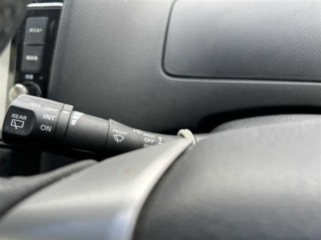 日産 セレナ ハイウェイS S HV Aセーフ 福岡県 2014(平26)年 9.8万km ダイヤモンドブラック 衝突軽減ブレーキ/クルーズコントロール/純正HDDナビ/Bluetoothオーディオ/USB接続/アラウンドビューモニター/フルセグTV/ビルトインETC/後席モニター/前方ドライブレコーダー/両側パワースライドドア/純正フロアマット/純正アルミホイール/LEDヘッドライト/レーンキープアシスト