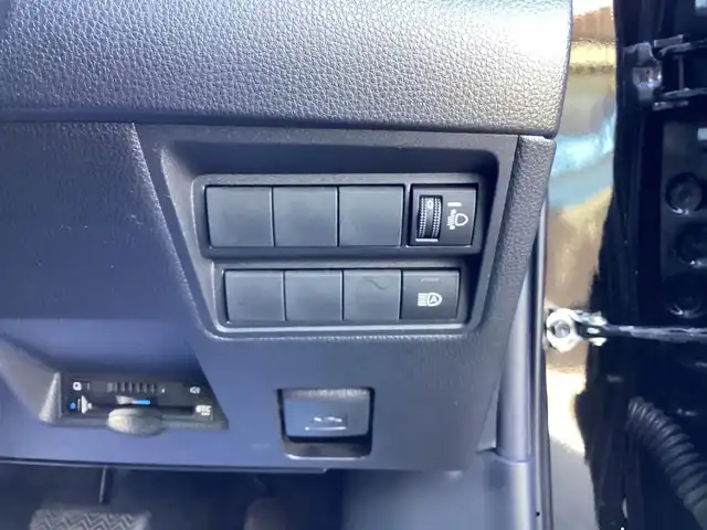 トヨタ ヤリス X 福島県 2022(令4)年 3.7万km ブラック  ト ヨ タ セ  ー フ テ  ィ セ ン ス/ 純 正 デ ィ ス プ レ イ オ ー デ ィ オ/ バ ッ ク カ メ ラ/ ブ ラ イ ン ド ス ポ ッ ト モ ニ タ ー/ ク リ ア ラ ン ス ソ ナ ー/ オ ー ト ラ イ ト/ 横 滑 り 防 止 / 電 動 格 納 ミ ラ ー/ 純 正 フ ロ ア マ ッ ト/ 取 扱 説 明 書