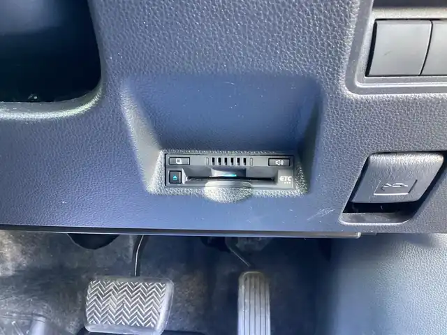 トヨタ ヤリス X 福島県 2022(令4)年 3.7万km ブラック  ト ヨ タ セ  ー フ テ  ィ セ ン ス/ 純 正 デ ィ ス プ レ イ オ ー デ ィ オ/ バ ッ ク カ メ ラ/ ブ ラ イ ン ド ス ポ ッ ト モ ニ タ ー/ ク リ ア ラ ン ス ソ ナ ー/ オ ー ト ラ イ ト/ 横 滑 り 防 止 / 電 動 格 納 ミ ラ ー/ 純 正 フ ロ ア マ ッ ト/ 取 扱 説 明 書