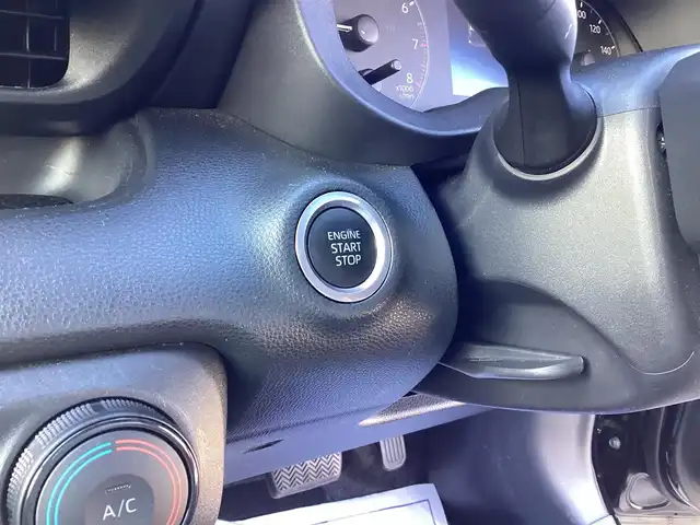 トヨタ ヤリス X 福島県 2022(令4)年 3.7万km ブラック  ト ヨ タ セ  ー フ テ  ィ セ ン ス/ 純 正 デ ィ ス プ レ イ オ ー デ ィ オ/ バ ッ ク カ メ ラ/ ブ ラ イ ン ド ス ポ ッ ト モ ニ タ ー/ ク リ ア ラ ン ス ソ ナ ー/ オ ー ト ラ イ ト/ 横 滑 り 防 止 / 電 動 格 納 ミ ラ ー/ 純 正 フ ロ ア マ ッ ト/ 取 扱 説 明 書