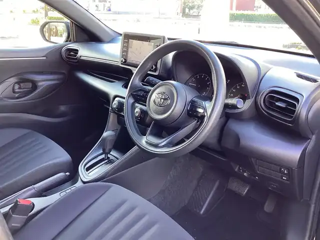 トヨタ ヤリス X 福島県 2022(令4)年 3.7万km ブラック  ト ヨ タ セ  ー フ テ  ィ セ ン ス/ 純 正 デ ィ ス プ レ イ オ ー デ ィ オ/ バ ッ ク カ メ ラ/ ブ ラ イ ン ド ス ポ ッ ト モ ニ タ ー/ ク リ ア ラ ン ス ソ ナ ー/ オ ー ト ラ イ ト/ 横 滑 り 防 止 / 電 動 格 納 ミ ラ ー/ 純 正 フ ロ ア マ ッ ト/ 取 扱 説 明 書