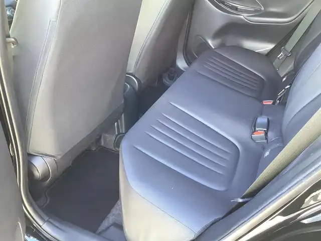 トヨタ ヤリス X 福島県 2022(令4)年 3.7万km ブラック  ト ヨ タ セ  ー フ テ  ィ セ ン ス/ 純 正 デ ィ ス プ レ イ オ ー デ ィ オ/ バ ッ ク カ メ ラ/ ブ ラ イ ン ド ス ポ ッ ト モ ニ タ ー/ ク リ ア ラ ン ス ソ ナ ー/ オ ー ト ラ イ ト/ 横 滑 り 防 止 / 電 動 格 納 ミ ラ ー/ 純 正 フ ロ ア マ ッ ト/ 取 扱 説 明 書