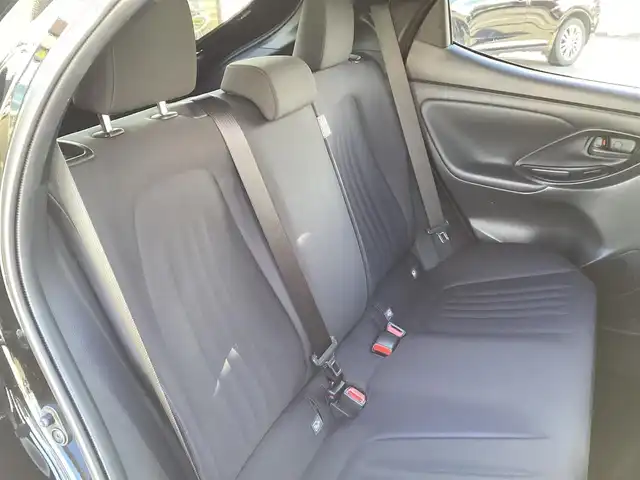 トヨタ ヤリス X 福島県 2022(令4)年 3.7万km ブラック  ト ヨ タ セ  ー フ テ  ィ セ ン ス/ 純 正 デ ィ ス プ レ イ オ ー デ ィ オ/ バ ッ ク カ メ ラ/ ブ ラ イ ン ド ス ポ ッ ト モ ニ タ ー/ ク リ ア ラ ン ス ソ ナ ー/ オ ー ト ラ イ ト/ 横 滑 り 防 止 / 電 動 格 納 ミ ラ ー/ 純 正 フ ロ ア マ ッ ト/ 取 扱 説 明 書