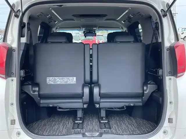 トヨタ アルファードハイブリット SR Cパッケージ 道央・札幌 2018(平30)年 10.4万km ホワイトパールクリスタルシャイン ４WD/TRDエアロ/JBLプレミアムサウンドシステム/純正ディーラーOPナビ/CD/DVD/BT/フルセグ/純正フリップダウンモニター/トヨタセーフティセンス/プリクラッシュセーフティ/横滑り防止装置/レーダークルーズコントロール/レーンキープアシスト/クリアランスソナー/ブラインドスポットモニター/パーキングサポートブレーキ/リアクロストラフィックアラート/ロードサインアシスト/アラウンドビューモニター/ビルトインETC2.0/ドライブレコーダー/デジタルインナーミラー/両側パワースライドドア/パワーバックドア/前席/２列目パワーシート/前席/２列目シートヒーター/前席エアシート/D席メモリーシート/N席/２列目オットマン/ステアリングリモコン/ハンドルヒーター/AC100V/電動パーキング/ブレーキホールド/プッシュスタート/スマートキー/LEDヘッドライト/オートライト/オートハイビーム/フォグランプ/電動格納ミラー/ウィンカーミラー/純正フロアマット/ドアバイザー/スペアキー/h粗衣社外AW付夏タイヤ積込/245/40/R20/2022年/山1mm