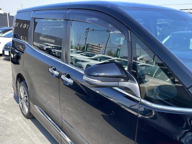 トヨタ エスクァイア Xi 道東・釧路十勝 2019(平31)年 7.9万km 黒 4WD/寒冷地仕様/純正ナビ　/　(AM/FM/CD/DVD/BT)/バックカメラ/片側パワースライドドア/社外18インチAW/純正フロアマット/ドアバイザー/MTモード付AT/アイドリングストップ/クルーズコントロール/レーンキープアシスト/オートライト/フォグランプ/盗難防止装置/ABS/横滑り防止装置/USB入力端子