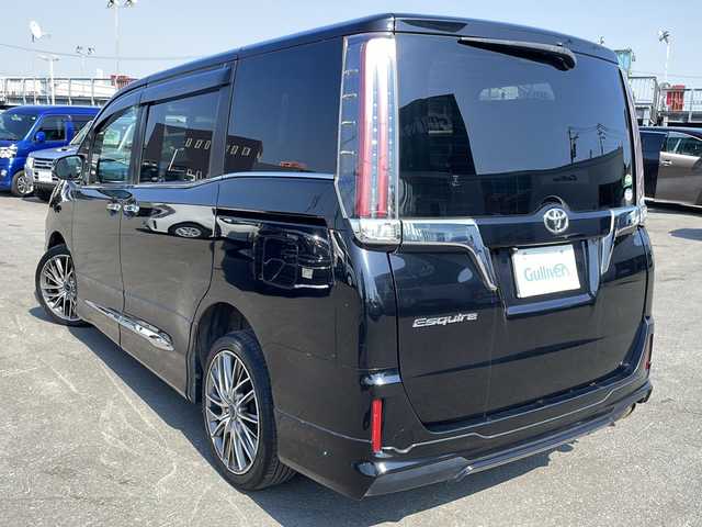 トヨタ エスクァイア Xi 道東・釧路十勝 2019(平31)年 7.9万km 黒 4WD/寒冷地仕様/純正ナビ　/　(AM/FM/CD/DVD/BT)/バックカメラ/片側パワースライドドア/社外18インチAW/純正フロアマット/ドアバイザー/MTモード付AT/アイドリングストップ/クルーズコントロール/レーンキープアシスト/オートライト/フォグランプ/盗難防止装置/ABS/横滑り防止装置/USB入力端子
